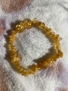 Yellow Gem Chip Stretch Bracelet- Women Jewelry NWOT